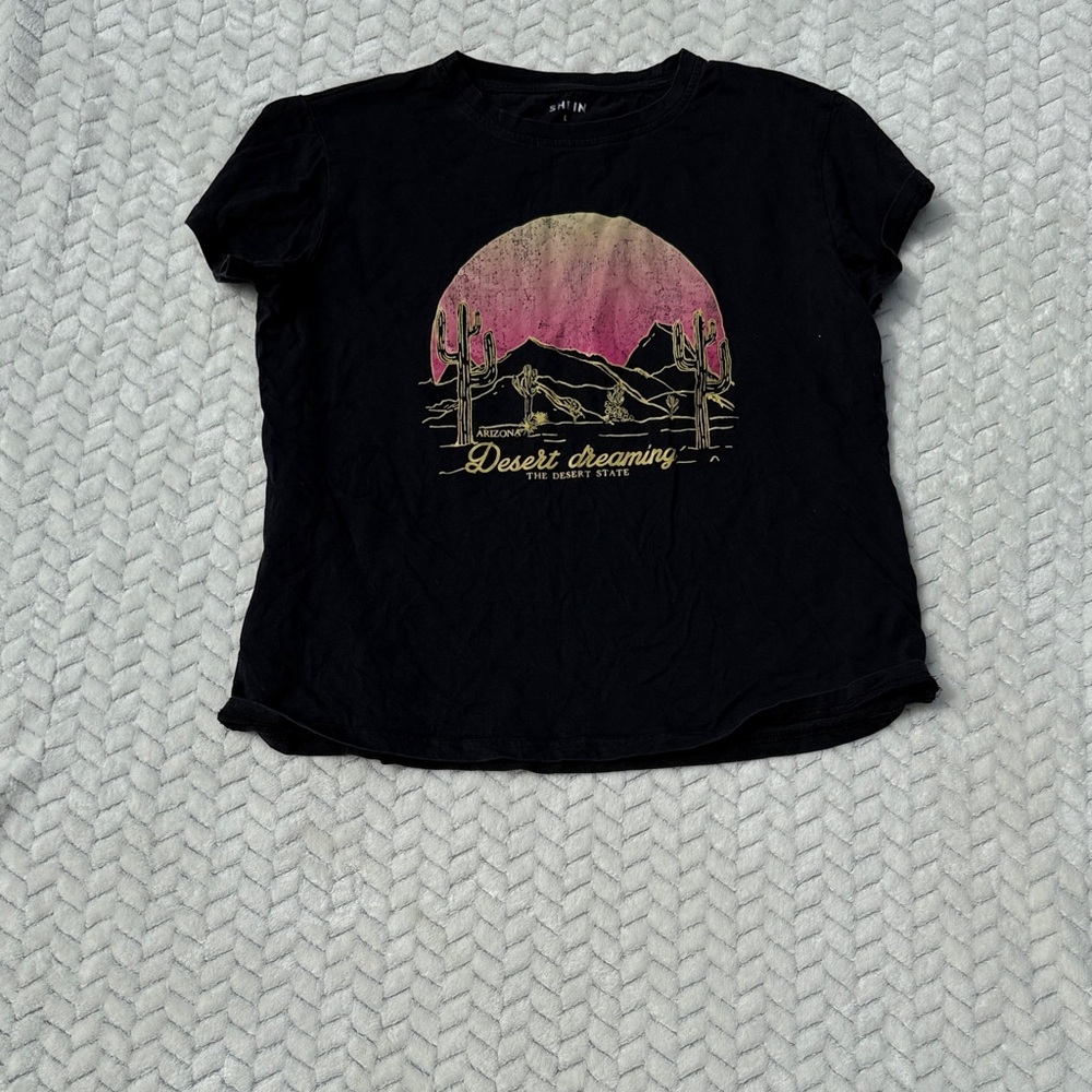 SHEIN Black and Pink Desert Graphic Tee